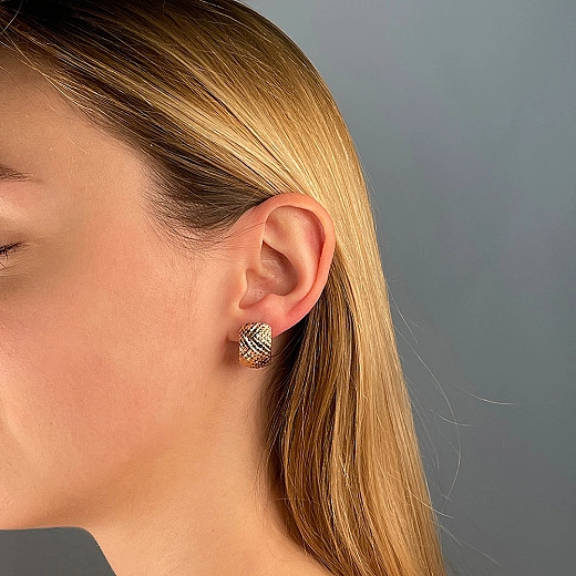 Raudono aukso auskarai su deimantiniais briaunomis