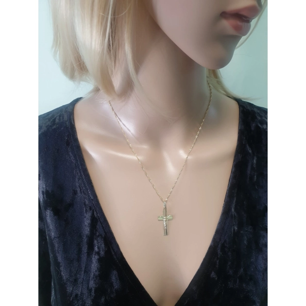 Vyriškas geltono aukso kryželis su Jėzaus atvaizdu 585