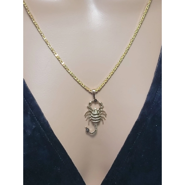 Išskirtinis moteriškas geltono aukso skorpiono pakabukas su juodais cirkoniais 585